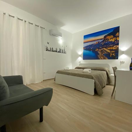 In Centro Rooms Vicino Cefalu Self-Chek-In Campofelice Di Roccella Exteriér fotografie