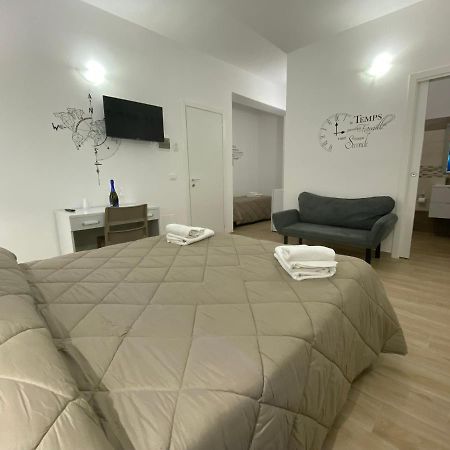 In Centro Rooms Vicino Cefalu Self-Chek-In Campofelice Di Roccella Exteriér fotografie