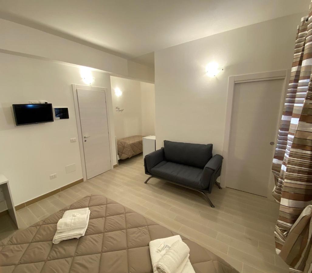 In Centro Rooms Vicino Cefalu Self-Chek-In Campofelice Di Roccella Exteriér fotografie
