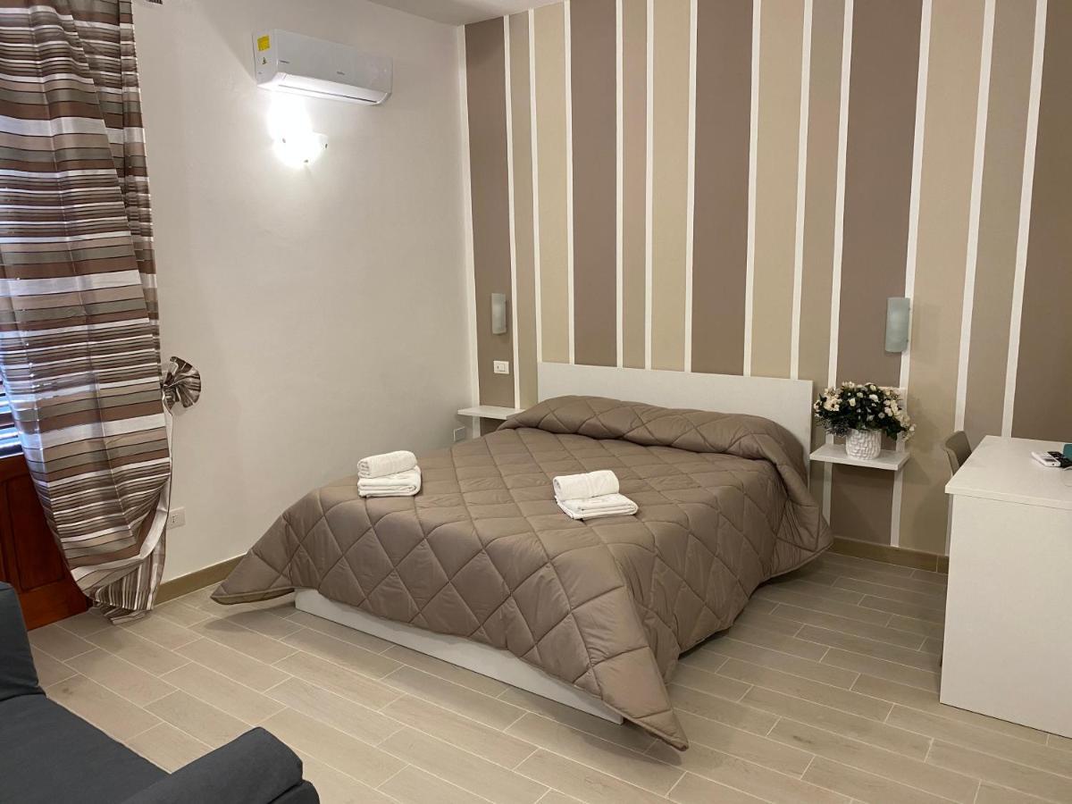 In Centro Rooms Vicino Cefalu Self-Chek-In Campofelice Di Roccella Exteriér fotografie