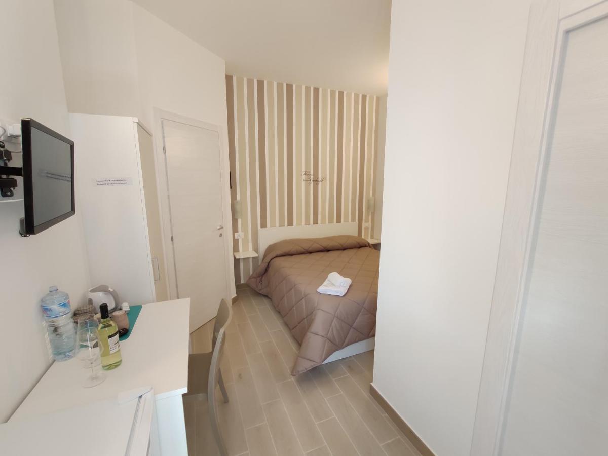 In Centro Rooms Vicino Cefalu Self-Chek-In Campofelice Di Roccella Exteriér fotografie